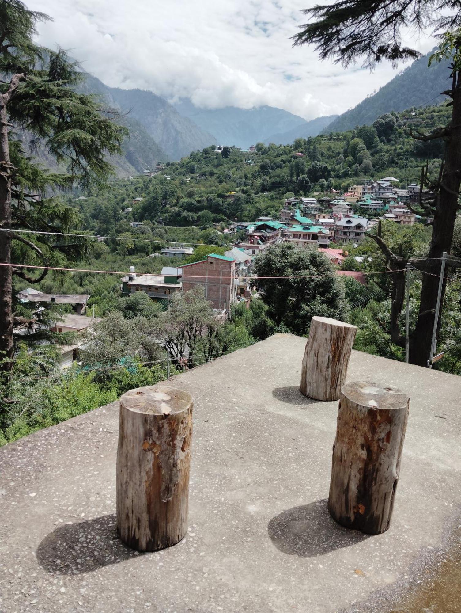 Dog N Hill Hotel Kasol Ngoại thất bức ảnh