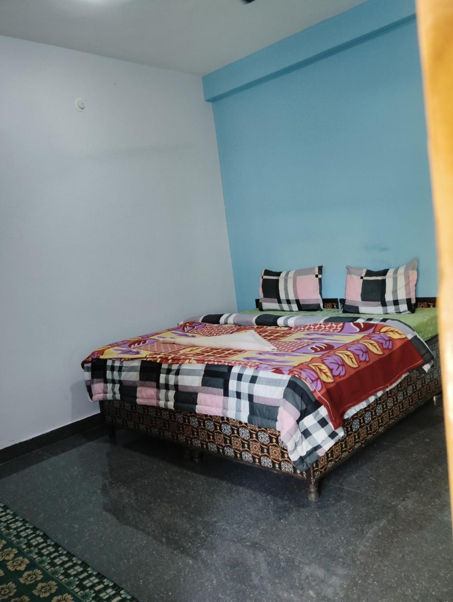 Dog N Hill Hotel Kasol Ngoại thất bức ảnh