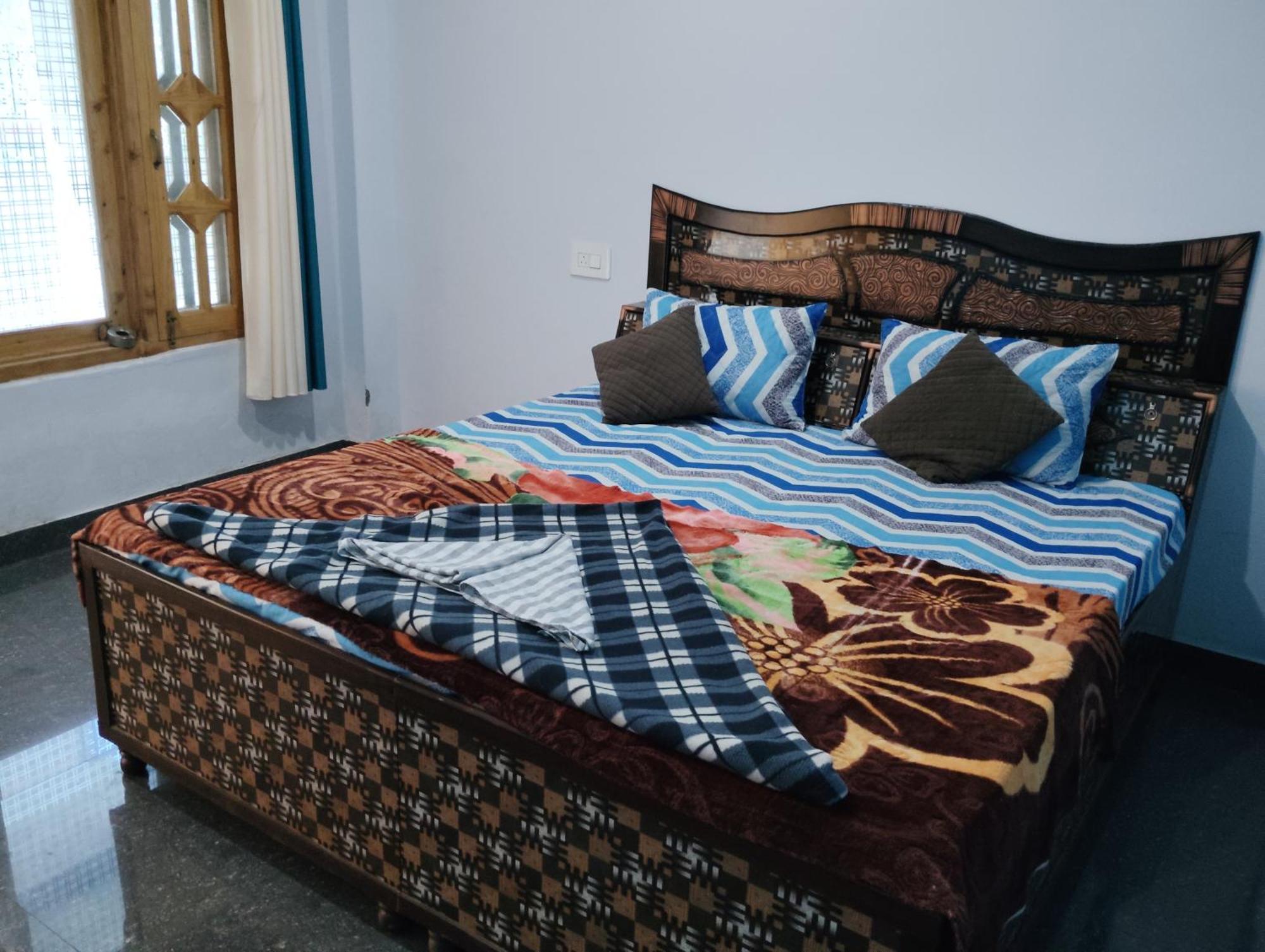 Dog N Hill Hotel Kasol Ngoại thất bức ảnh